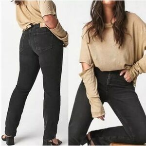NWT Free People | Women’s black light washed Curvy Siren low rise straight leg27